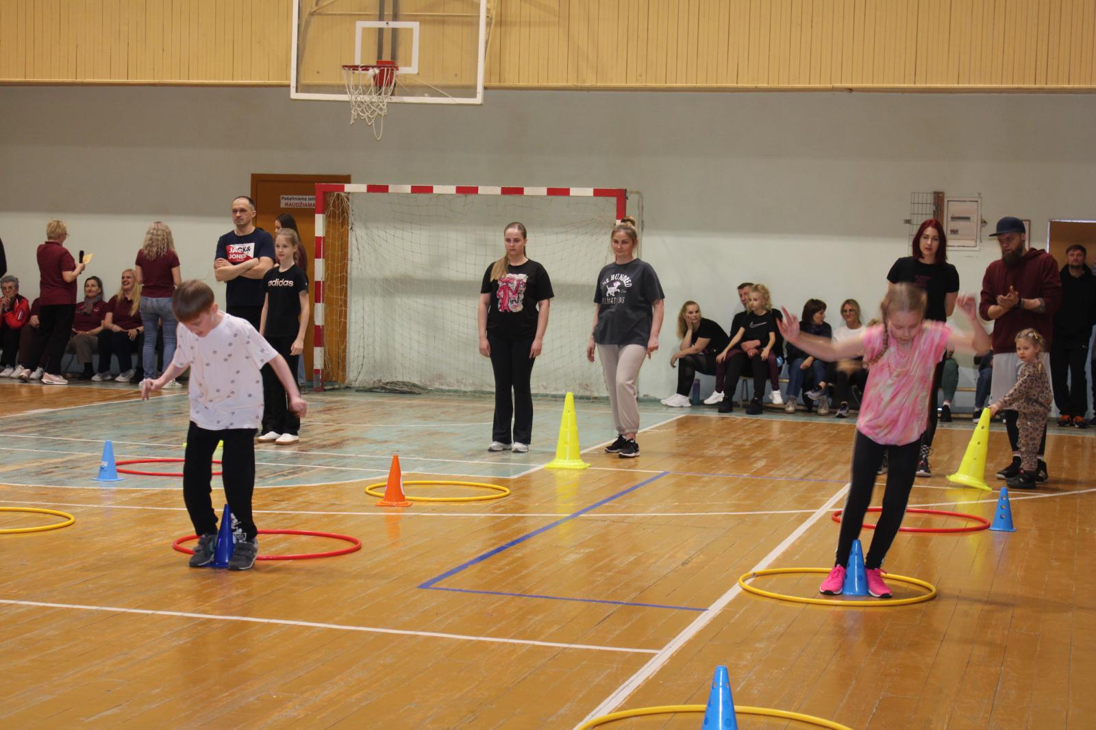 Šeimų sporto šventė „Aš ir mano šeima“: kai didžiausia pergalė – laikas kartu!