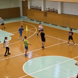 3–4 klasių mokinių tarpklasinės kvadrato varžybos