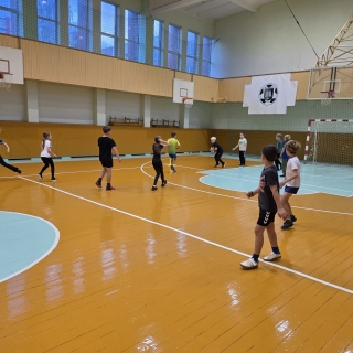 3–4 klasių mokinių tarpklasinės kvadrato varžybos