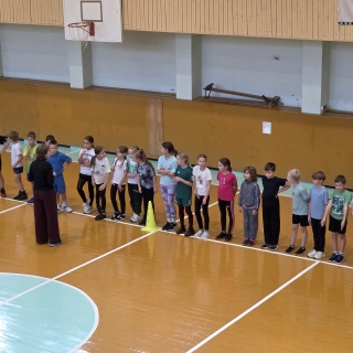 3–4 klasių mokinių tarpklasinės kvadrato varžybos