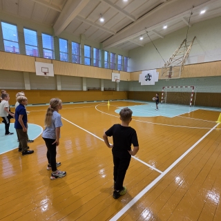3–4 klasių mokinių tarpklasinės kvadrato varžybos