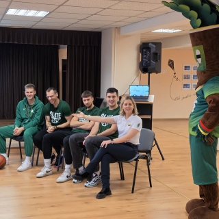 Kai juokas, judesys ir įkvėpimas telpa vienoje dienoje: „Olimpinis mėnuo“ mūsų mokykloje