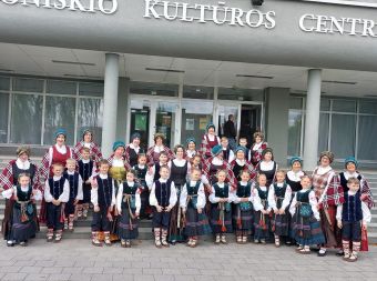 Nuotrauka - Šokių kolektyvas „Žiburėlis“ festivalio dalyviai